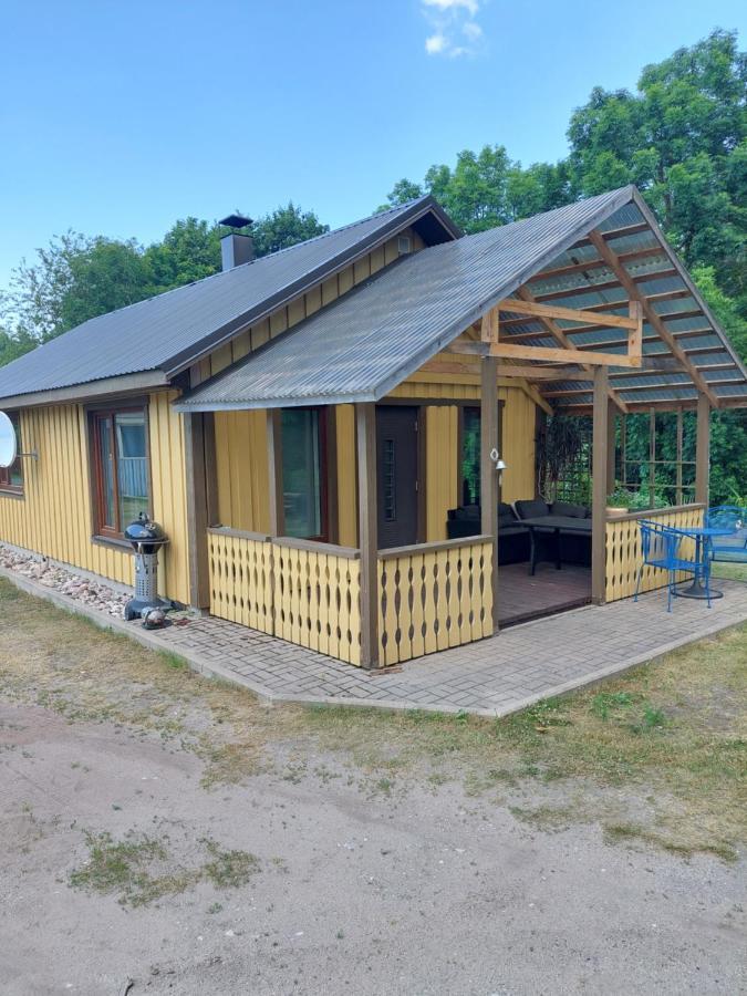 Joekalda Kodumajutus Villa Häädemeeste Eksteriør billede